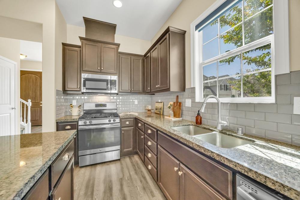 Wind Place, Roseville, California image 15