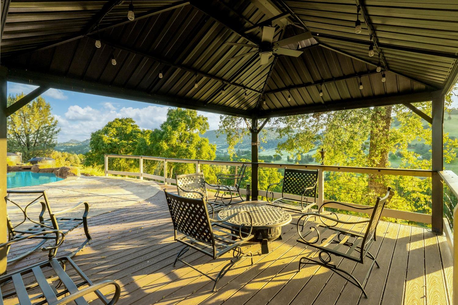Detail Gallery Image 32 of 99 For 9997 Deer Ridge Ct, Browns Valley,  CA 95918 - 4 Beds | 3 Baths