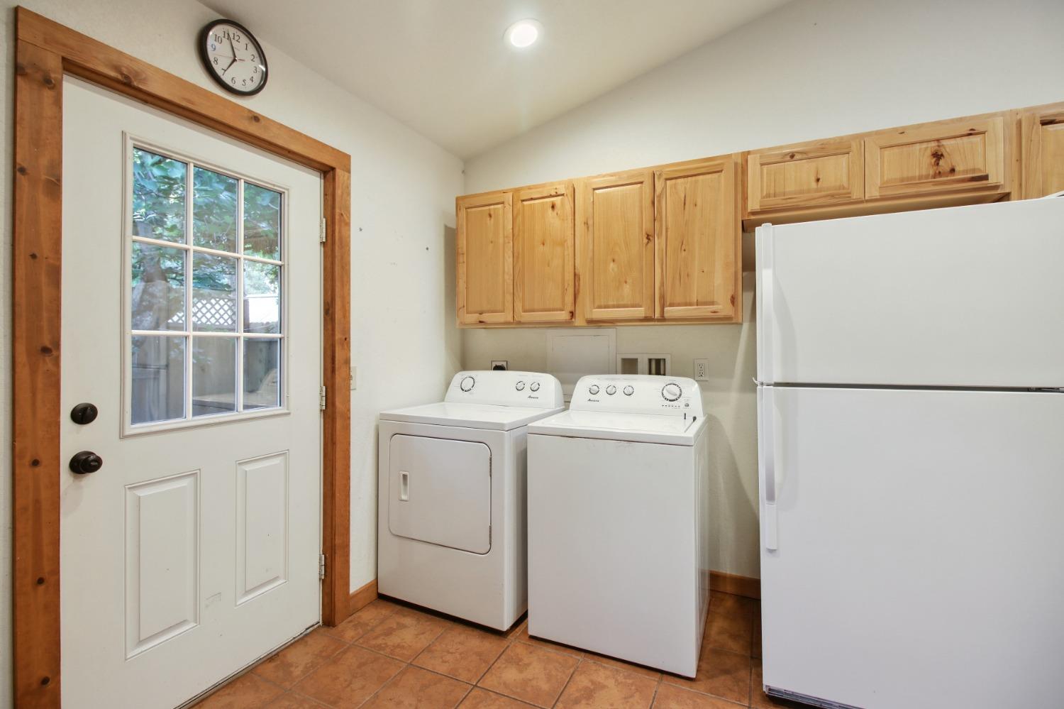 Detail Gallery Image 46 of 57 For 915 Eureka Ave, Davis,  CA 95616 - 6 Beds | 5 Baths