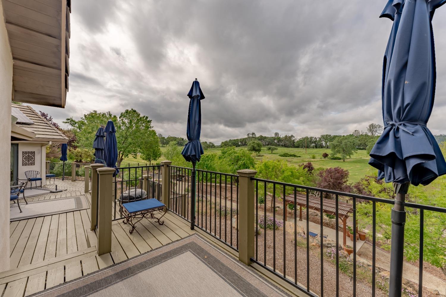 Fairway Court, Auburn, California image 33