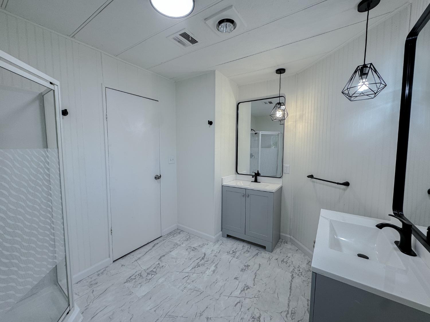 Detail Gallery Image 38 of 48 For 5836 Stonyford, Sacramento,  CA 95842 - 3 Beds | 2 Baths