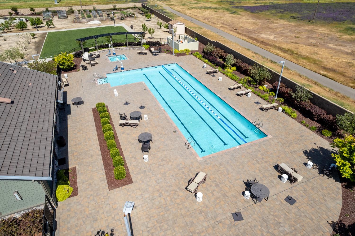 Detail Gallery Image 46 of 50 For 9273 Red Thistle Ct, Sacramento,  CA 95829 - 3 Beds | 2 Baths