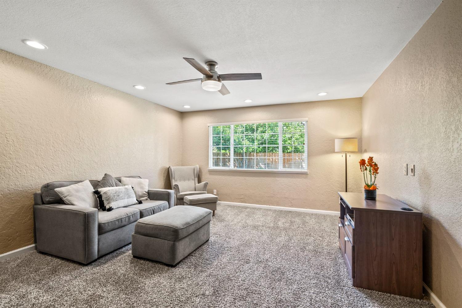 Westover Court, Fair Oaks, California image 19