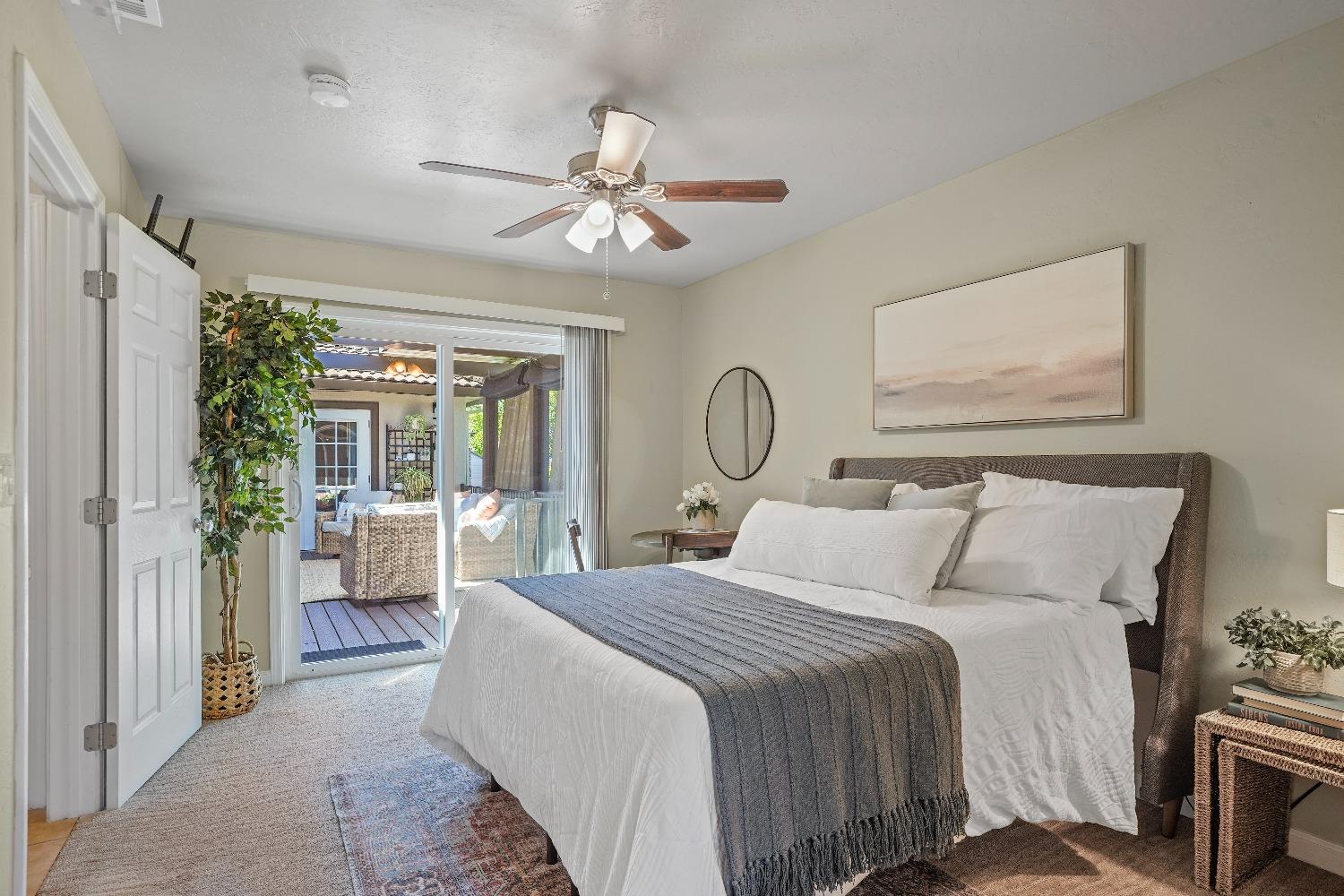 Los Molinos Way, Sacramento, California image 19