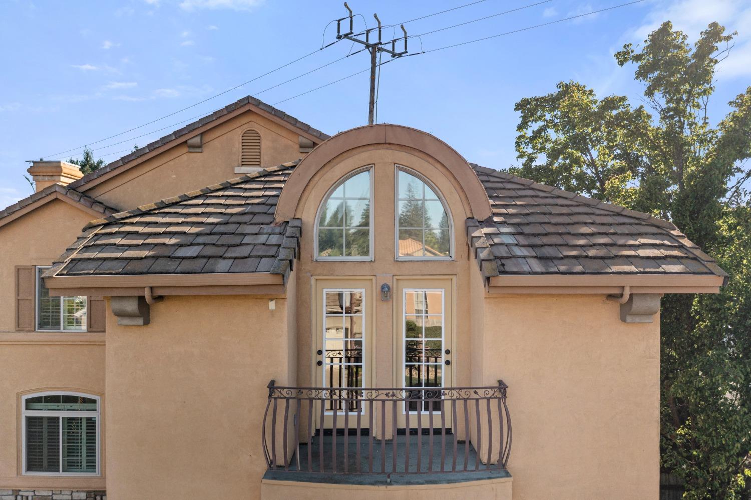 Visage Circle, Fair Oaks, California image 3