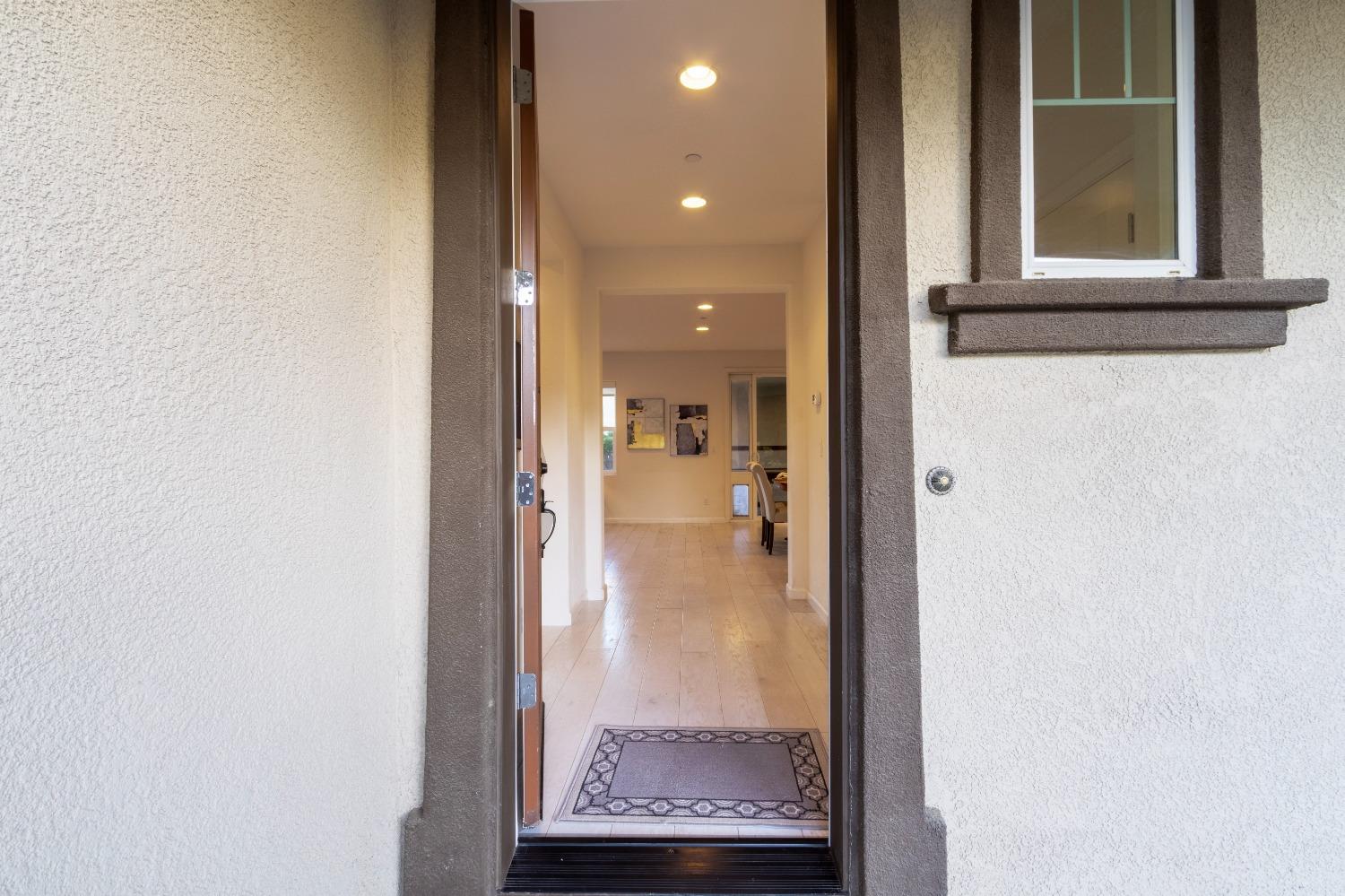 Detail Gallery Image 9 of 72 For 2342 Augusta Ave, Tracy,  CA 95377 - 4 Beds | 3 Baths
