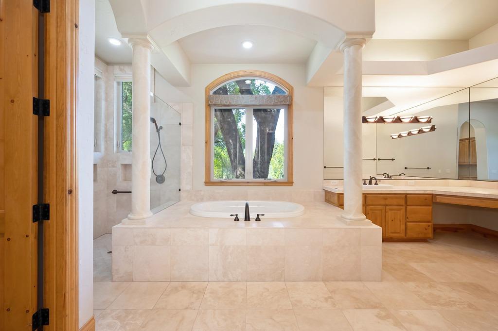 Austin Forest Circle, Auburn, California image 36