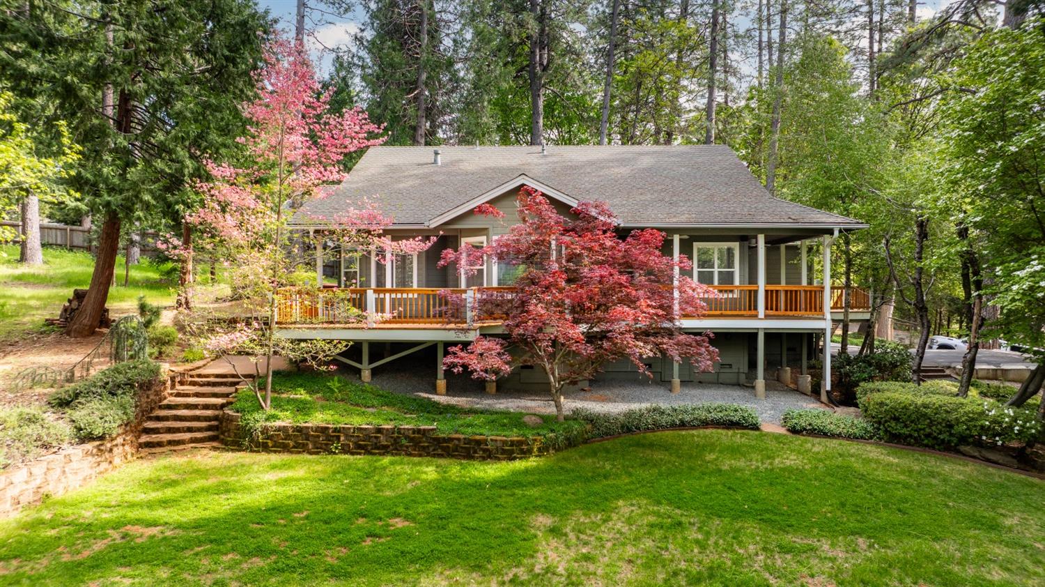 12609 Oak Circle