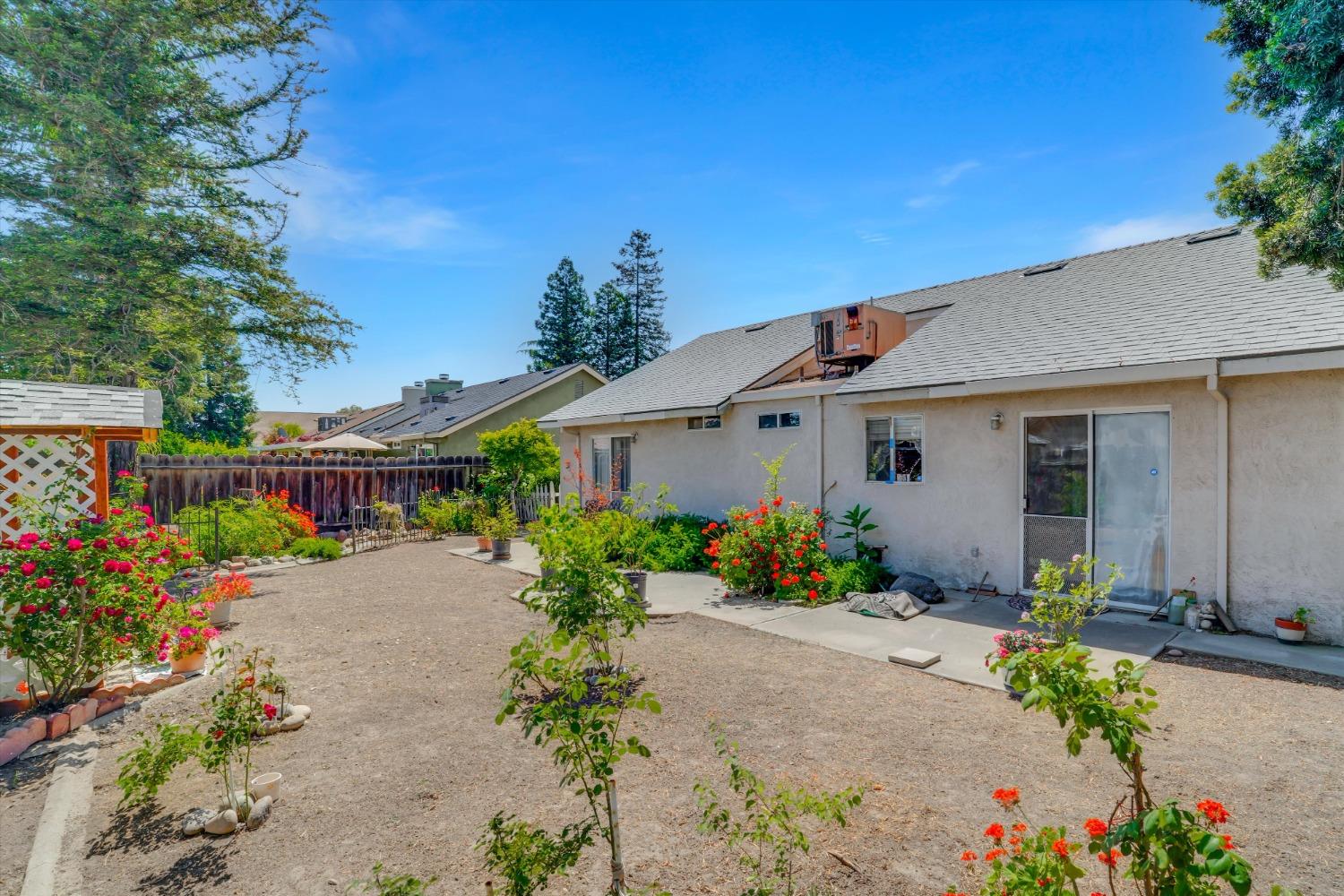 Crossbill Way, Turlock, California image 25