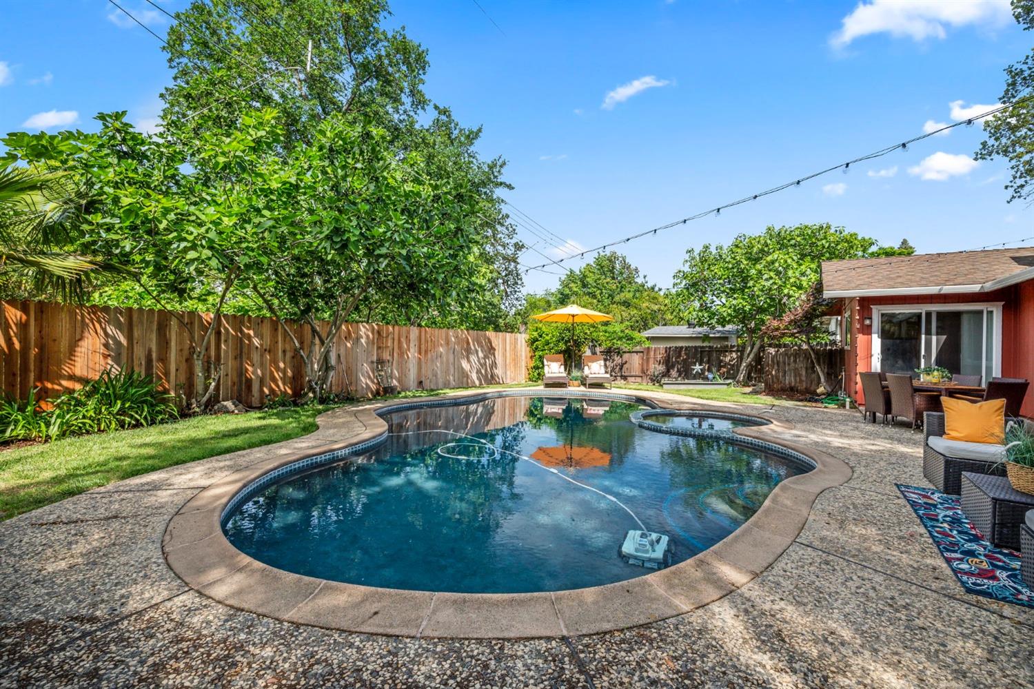 Westover Court, Fair Oaks, California image 35