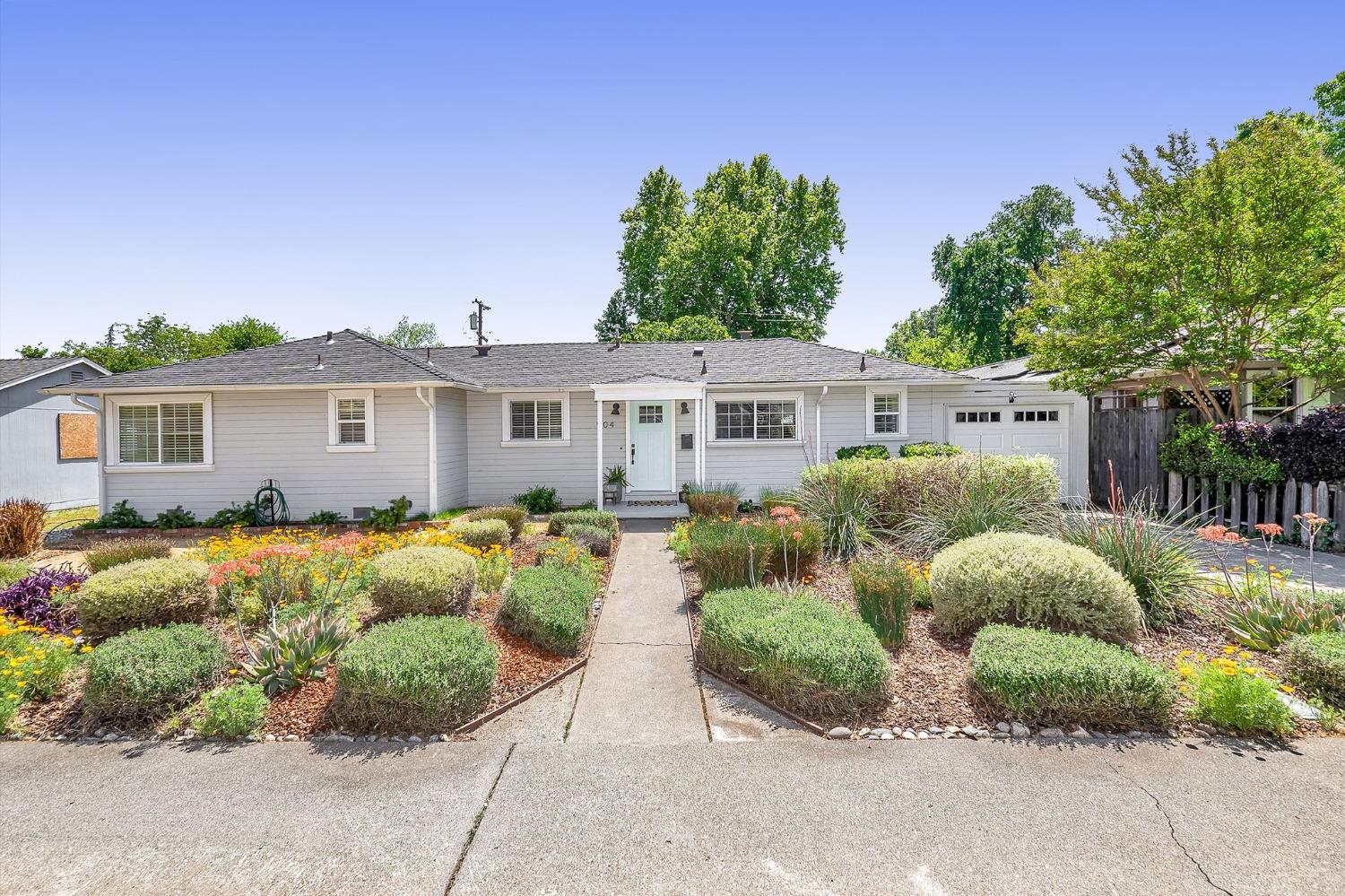Detail Gallery Image 3 of 30 For 904 Homewood Dr, Woodland,  CA 95695 - 3 Beds | 2 Baths