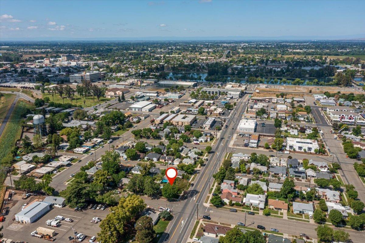 E 12th Street, Marysville, California image 37
