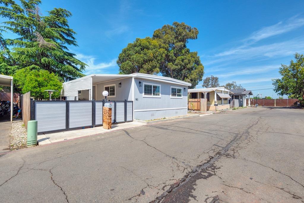 Detail Gallery Image 38 of 41 For 6025 Dias Ave 183, Sacramento,  CA 95824 - 2 Beds | 2 Baths