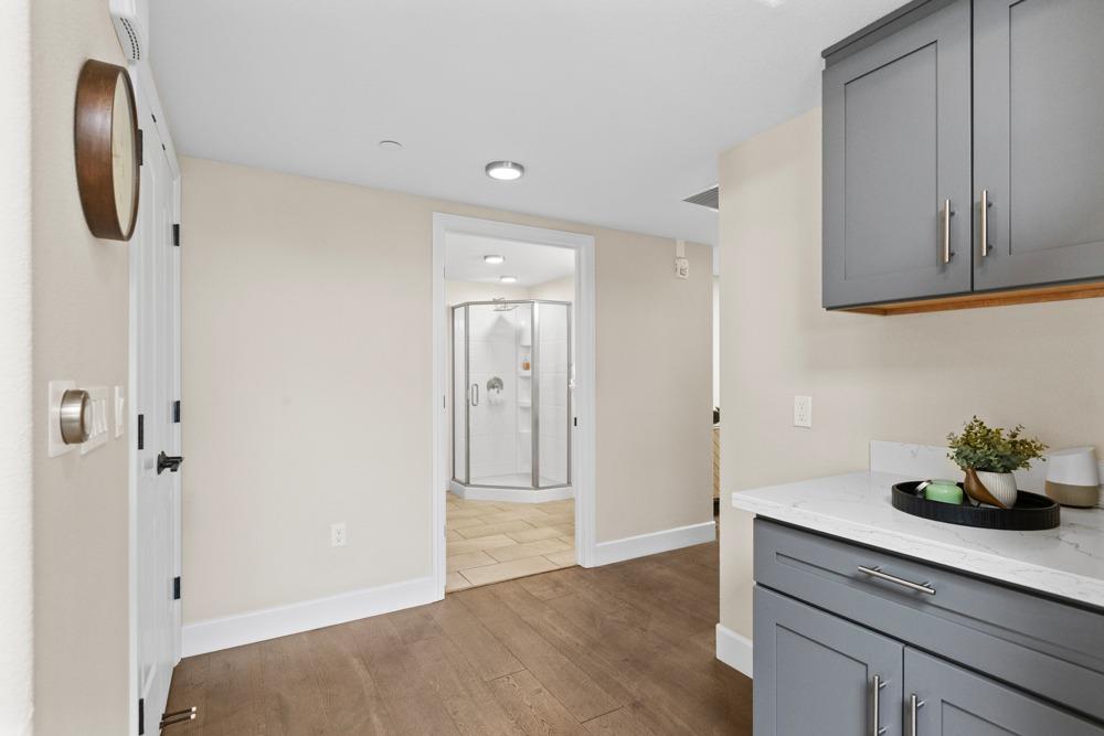 Photo #25: 225049572 Listing: Photo #25