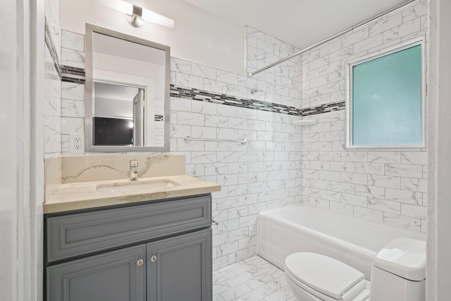 Detail Gallery Image 22 of 33 For 2400 F Street St, Sacramento,  CA 95816 - – Beds | – Baths