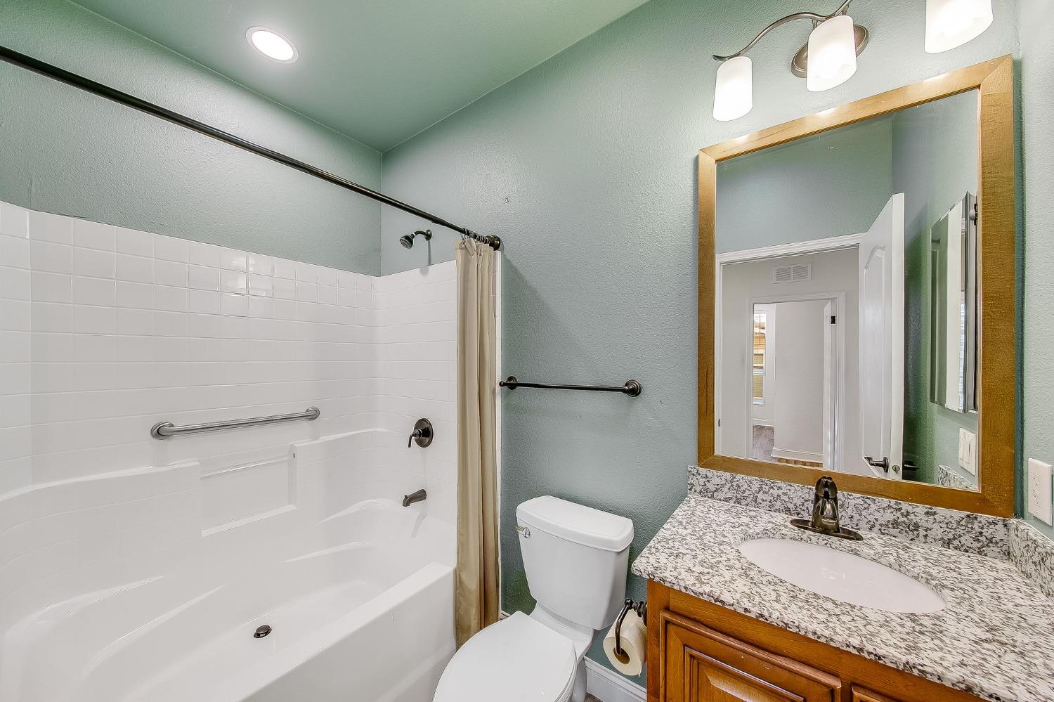 Detail Gallery Image 32 of 38 For 5505 S Grove St 318, Rocklin,  CA 95677 - 3 Beds | 2 Baths