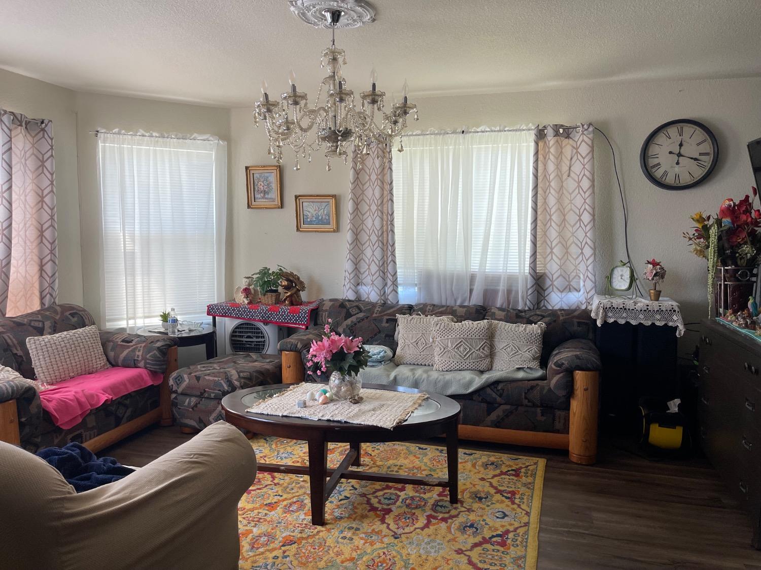 Detail Gallery Image 14 of 17 For 7721 39th Ave, Sacramento,  CA 95824 - 3 Beds | 1 Baths