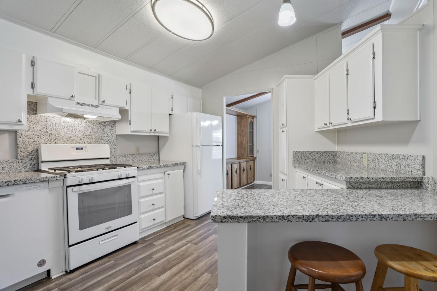 Detail Gallery Image 17 of 32 For 30 Schooner 30, Modesto,  CA 95356 - 2 Beds | 2 Baths