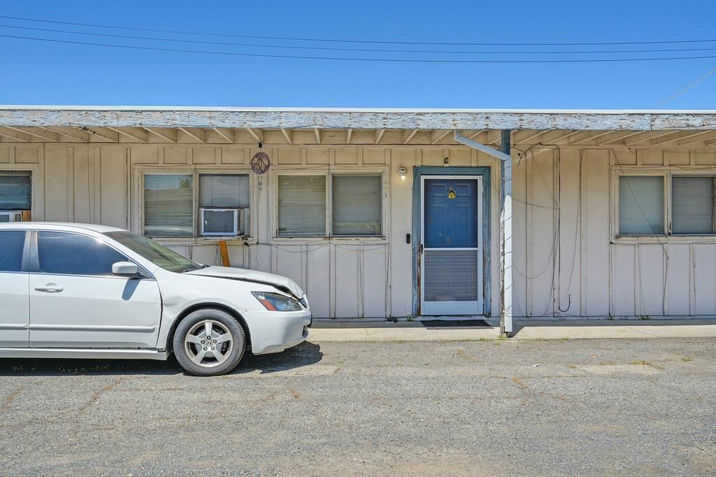 Detail Gallery Image 8 of 34 For 2730 Connie Dr, Sacramento,  CA 95815 - – Beds | – Baths