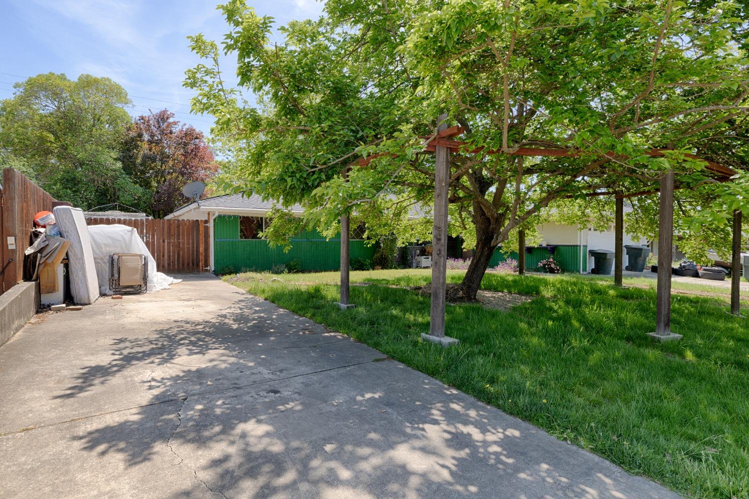 Fairmont Way, Fair Oaks, California image 5