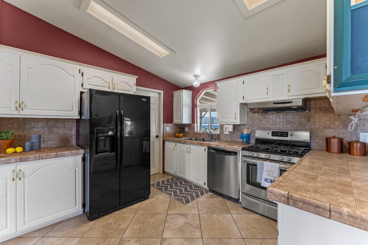 Detail Gallery Image 15 of 88 For 7394 Camp Far West Rd, Wheatland,  CA 95692 - 3 Beds | 2 Baths