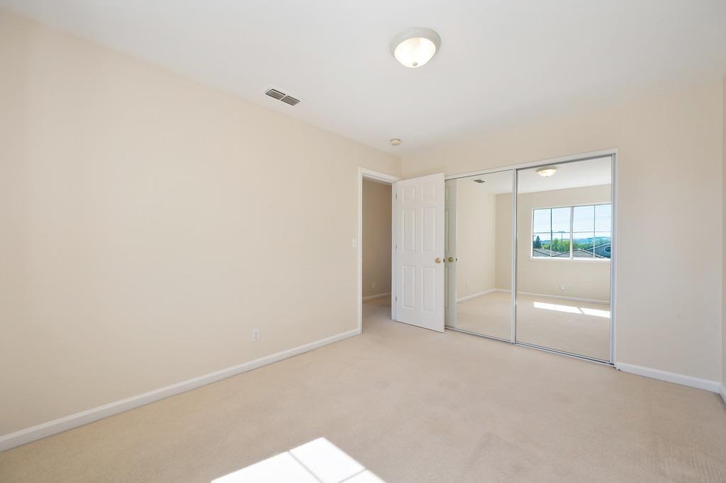 Knopfler Circle, Folsom, California image 39