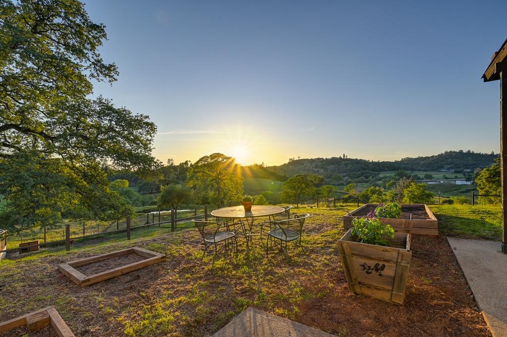 Meadow View Lane, Auburn, California image 5