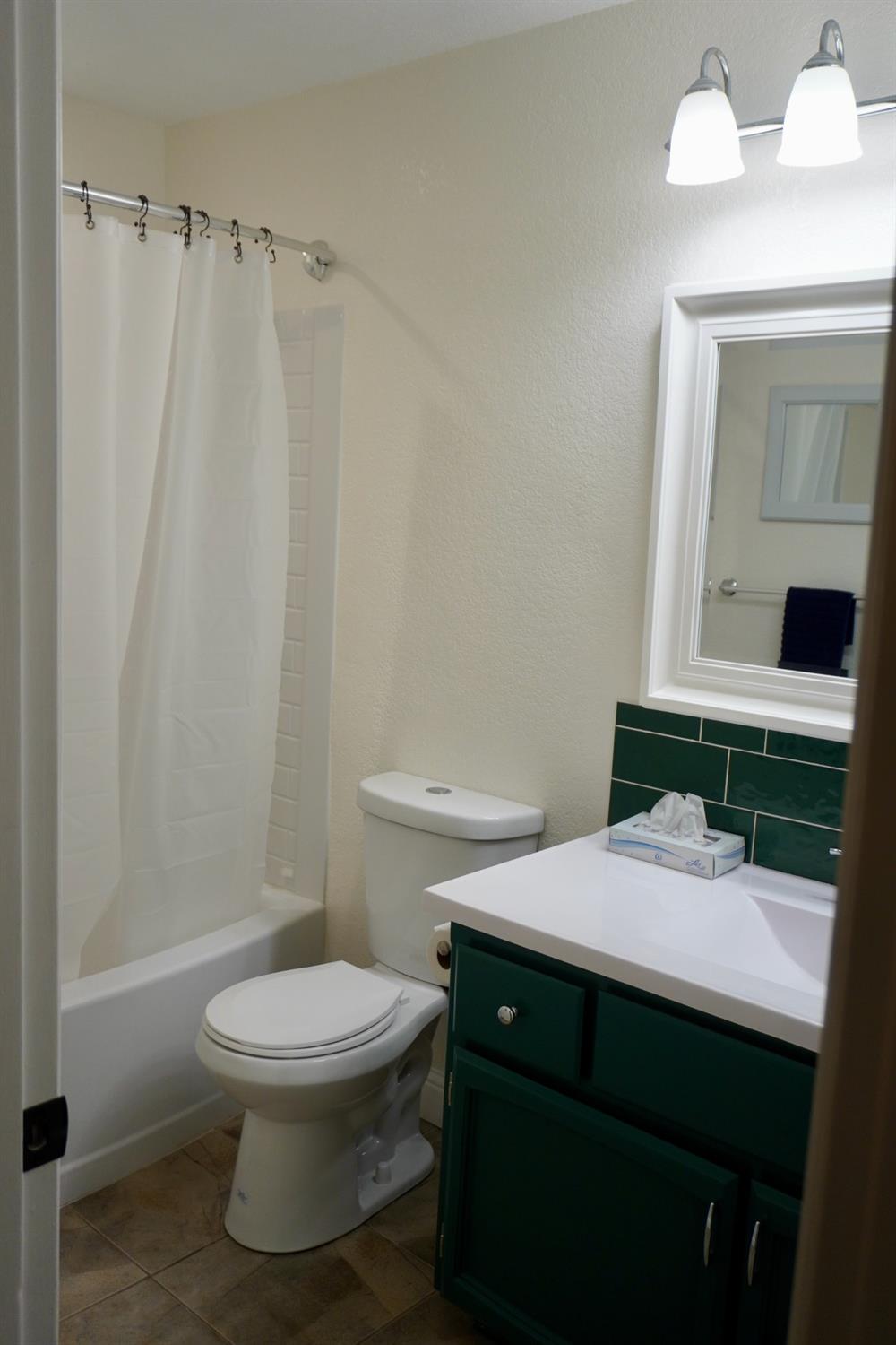 property-img