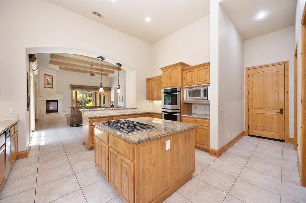 Austin Forest Circle, Auburn, California image 16