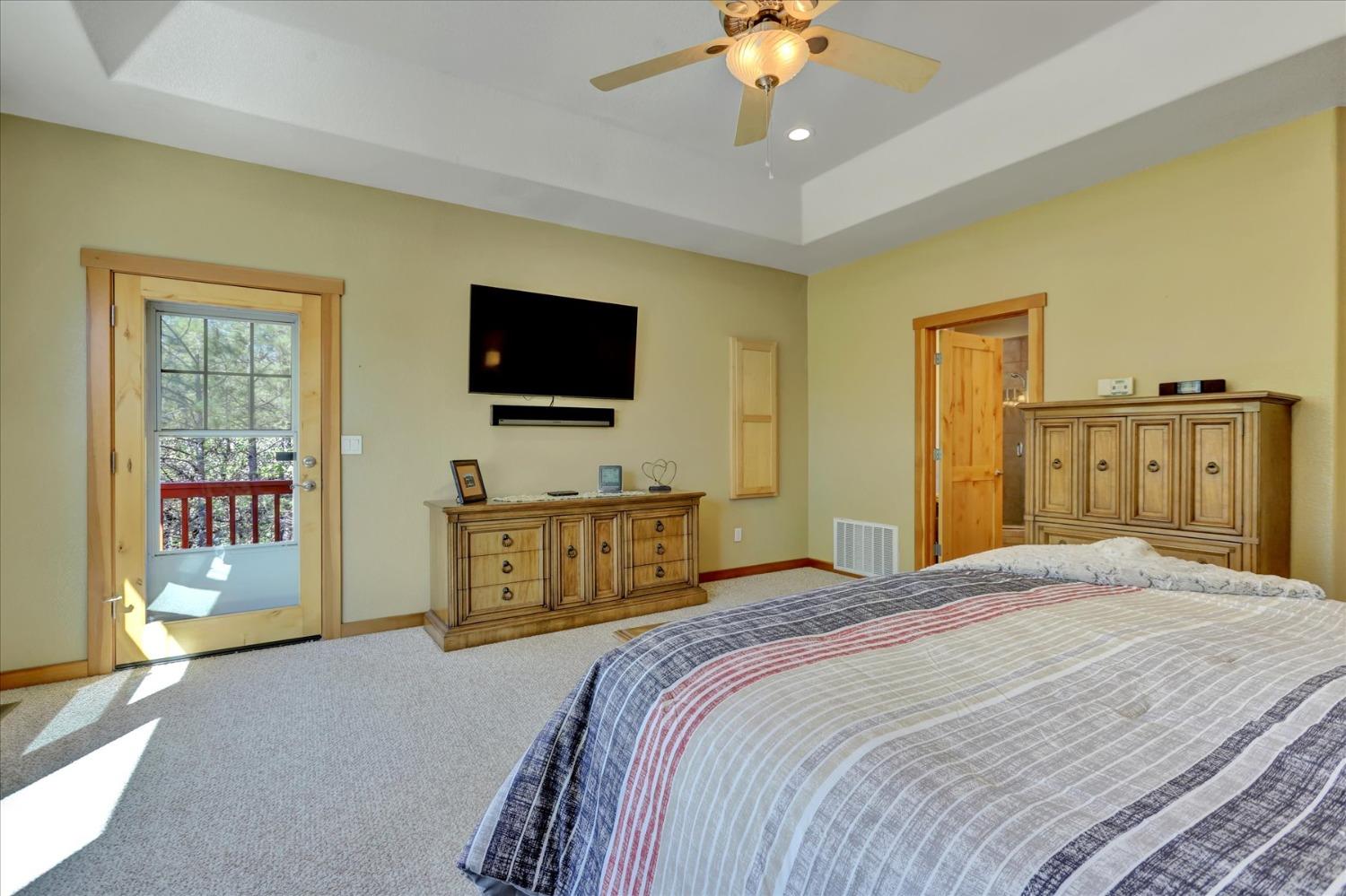 Detail Gallery Image 22 of 80 For 12673 Hoppy Hollow Rd, Grass Valley,  CA 95945 - 4 Beds | 3/1 Baths