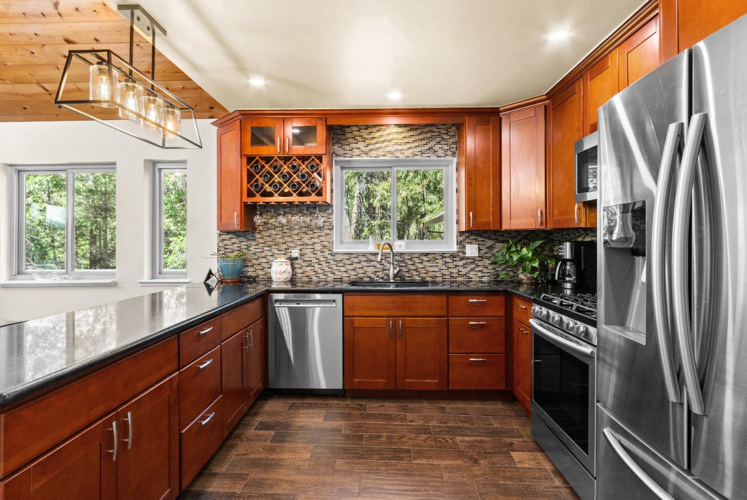 Detail Gallery Image 7 of 44 For 6360 Red Robin Rd, Placerville,  CA 95667 - 4 Beds | 2 Baths