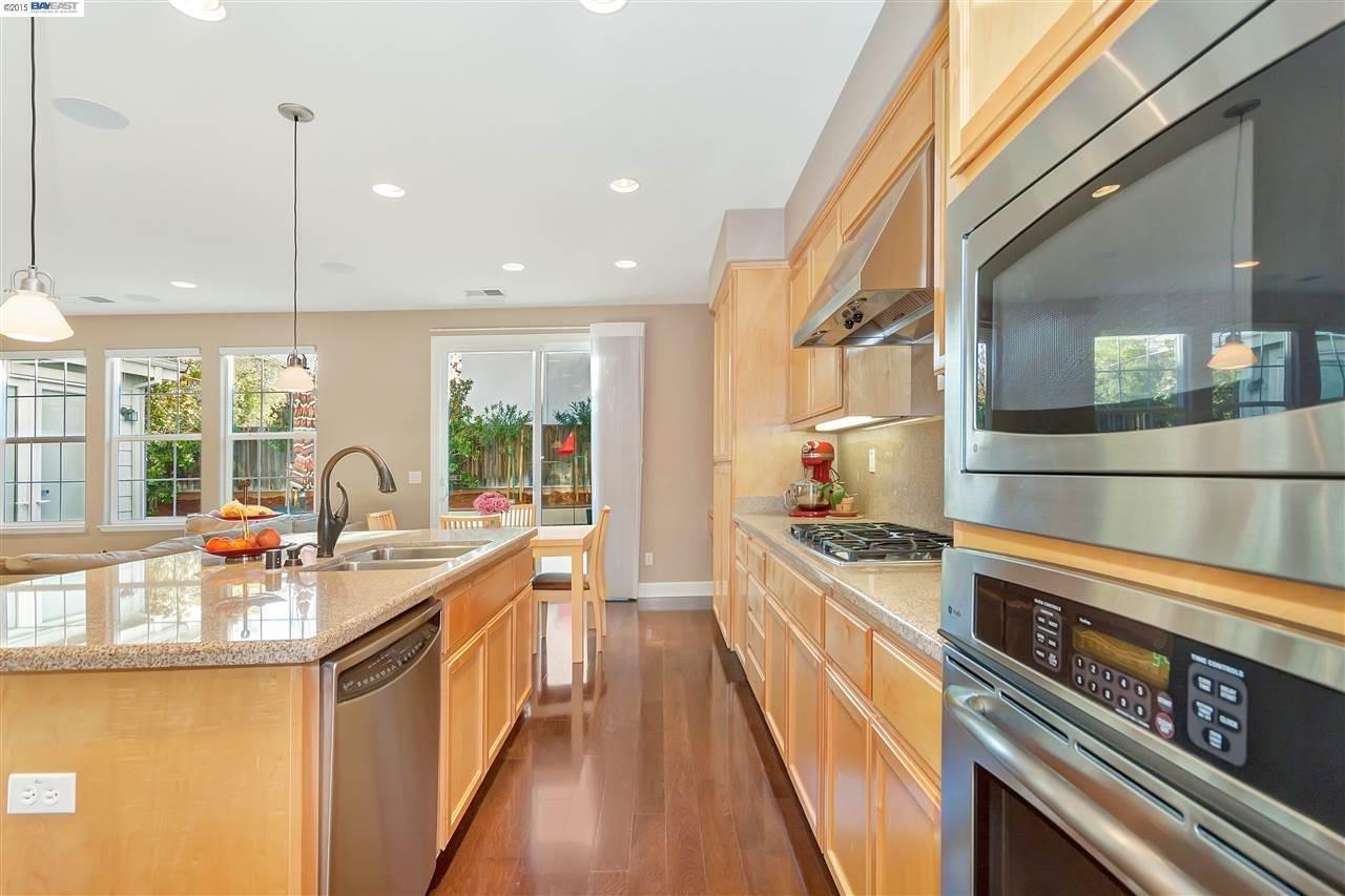 Detail Gallery Image 6 of 29 For 2159 Mornington Ln, San Ramon,  CA 94582 - 4 Beds | 3 Baths