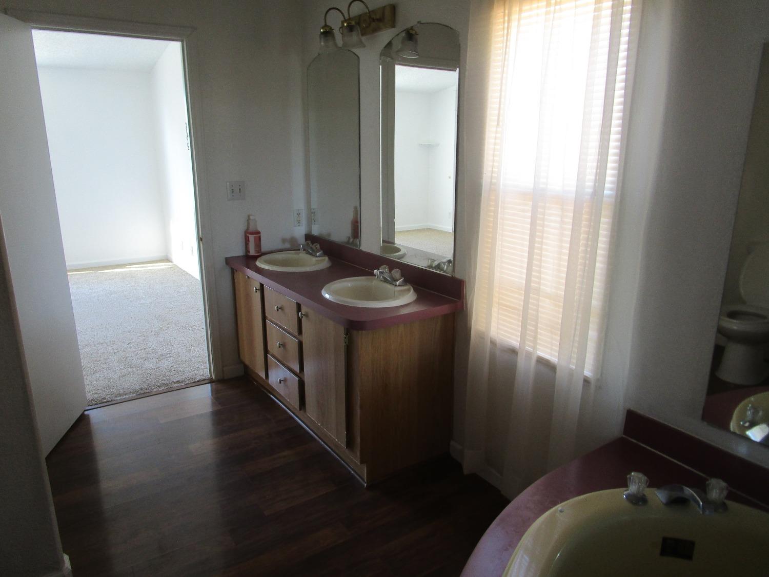 Detail Gallery Image 7 of 31 For 10503 Melody Rd, –,  CA 95977 - 3 Beds | 2 Baths