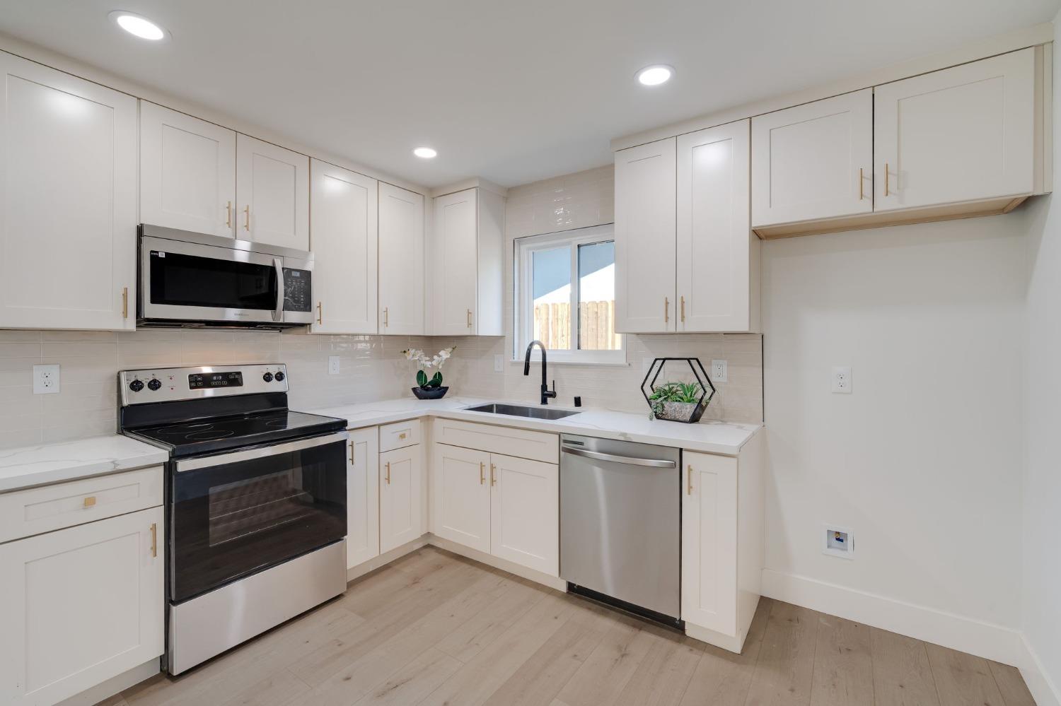 Saybrook Drive, Citrus Heights, California image 22