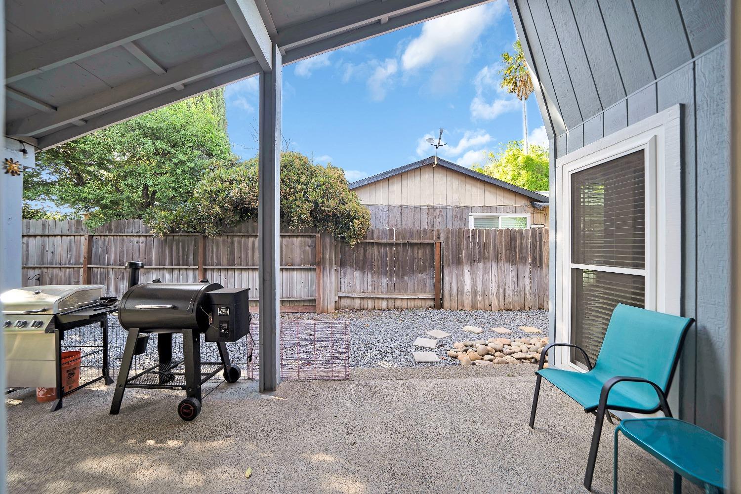 Detail Gallery Image 16 of 26 For 8017 Peppertree Way, Citrus Heights,  CA 95621 - 4 Beds | 2 Baths