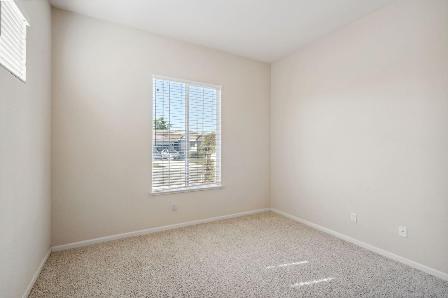 Mission Hills Drive, Sacramento, California image 24