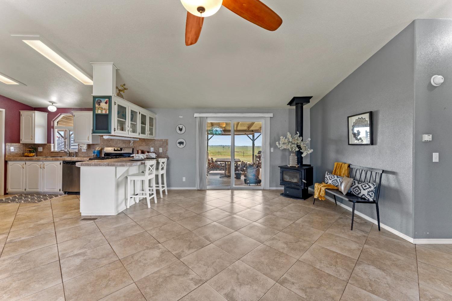 Detail Gallery Image 13 of 88 For 7394 Camp Far West Rd, Wheatland,  CA 95692 - 3 Beds | 2 Baths