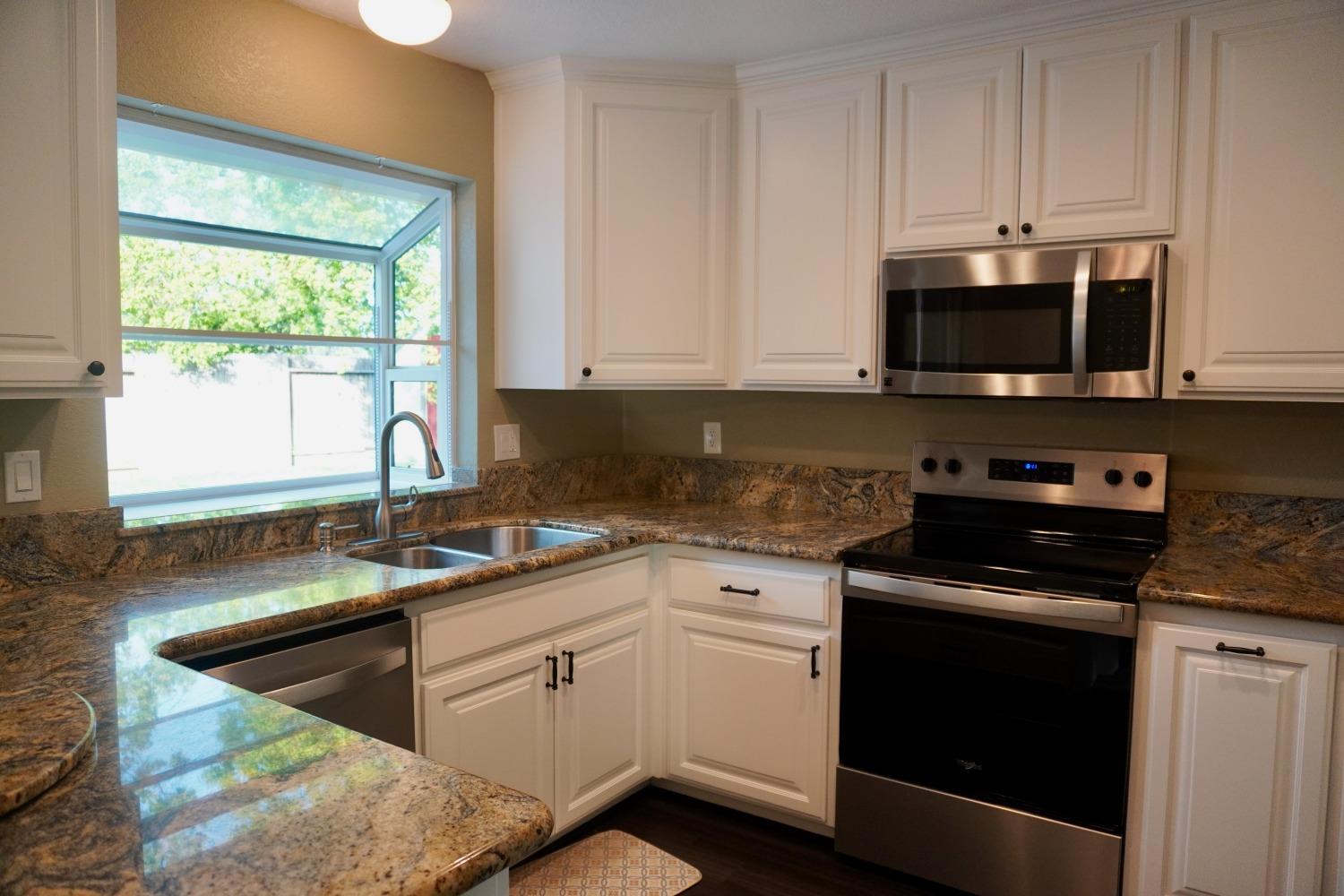 property-img