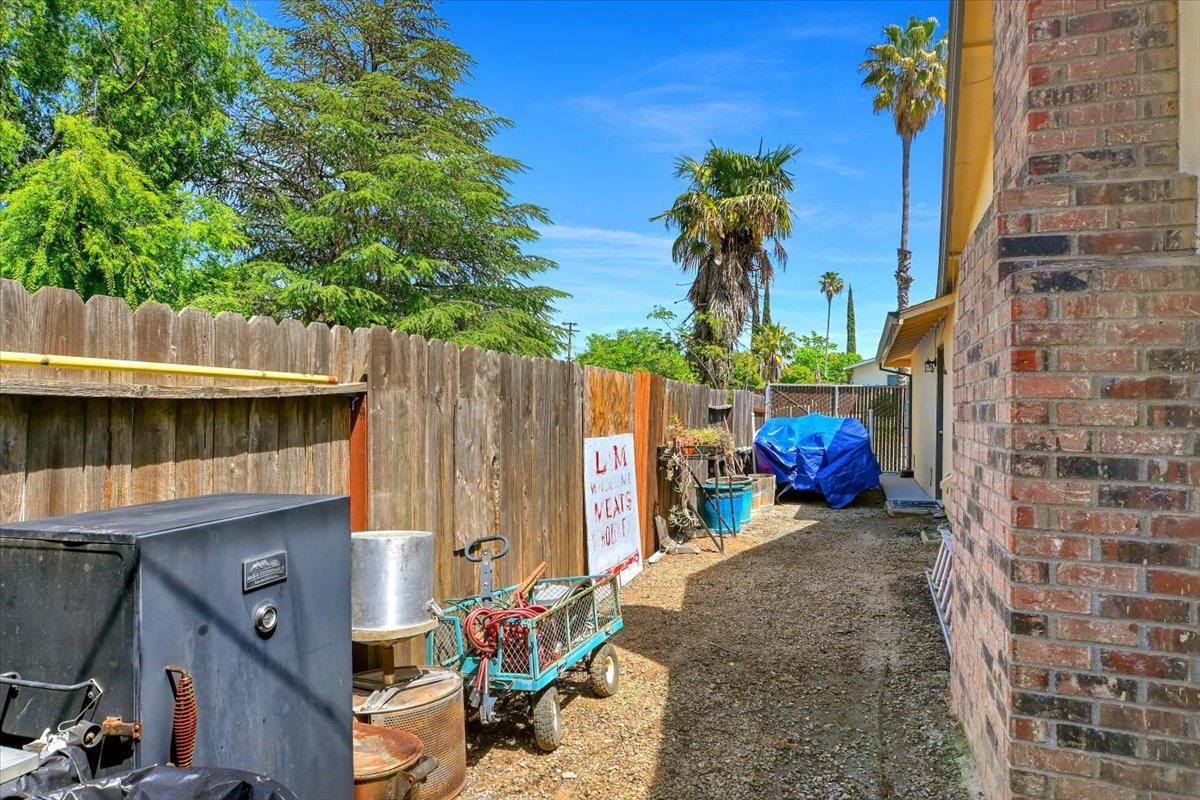 Detail Gallery Image 26 of 42 For 5401 Norway Dr, Orangevale,  CA 95662 - 4 Beds | 2 Baths