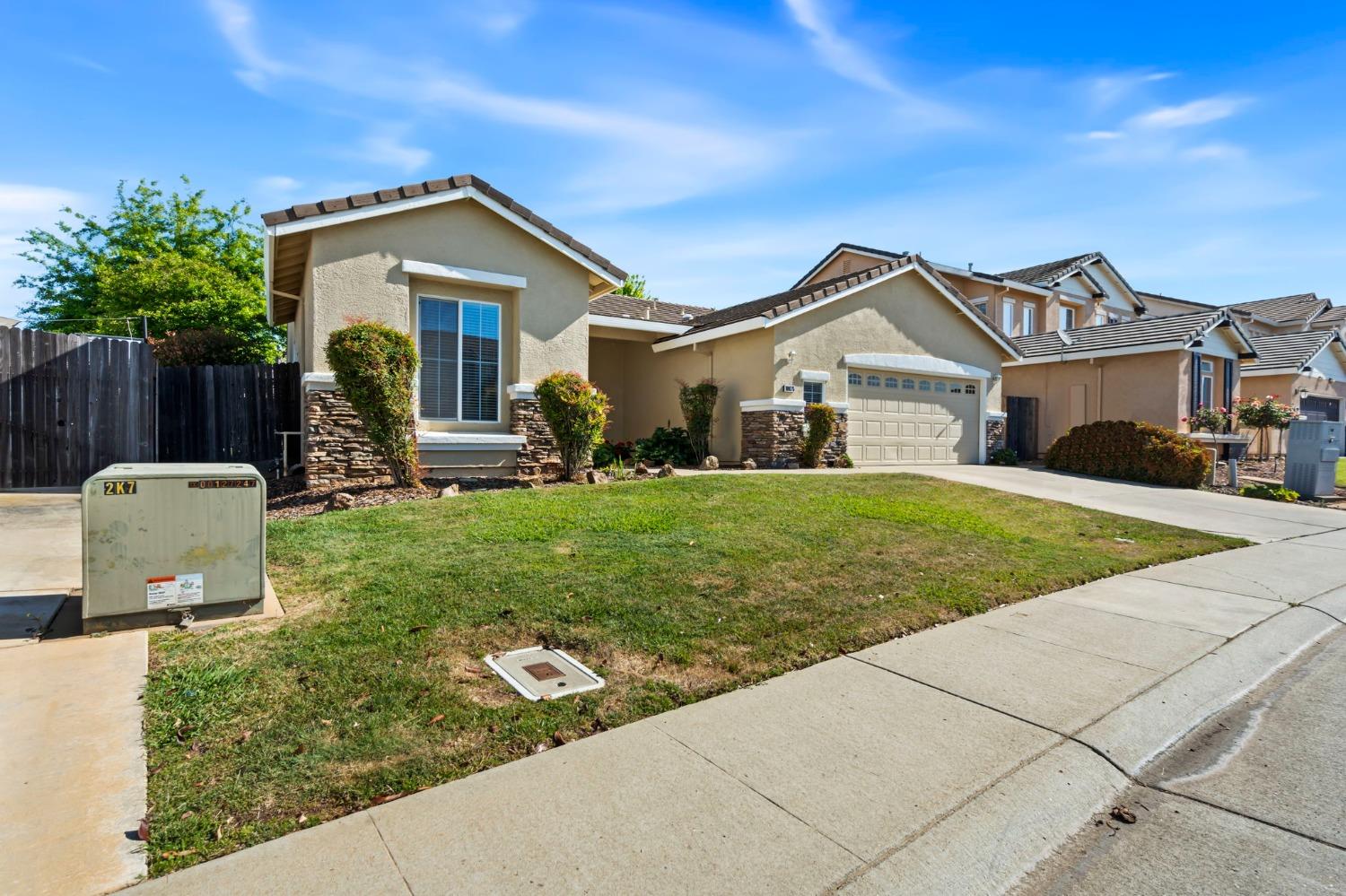 Mission Hills Drive, Sacramento, California image 4