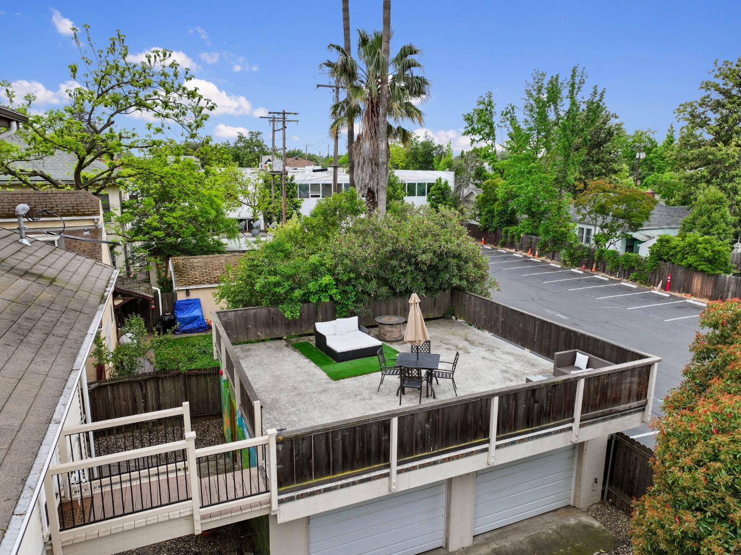 Detail Gallery Image 15 of 26 For 910 38th St, Sacramento,  CA 95816 - – Beds | – Baths
