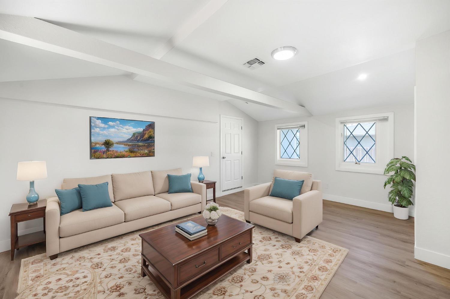 Detail Gallery Image 27 of 41 For 10505 Georgetown Dr, Rancho Cordova,  CA 95670 - 5 Beds | 3 Baths