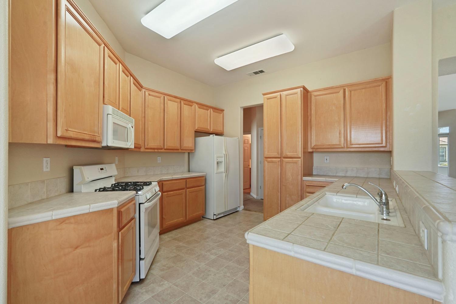 Detail Gallery Image 8 of 70 For 657 Prince Albert Way, Brentwood,  CA 94513 - 2 Beds | 2 Baths