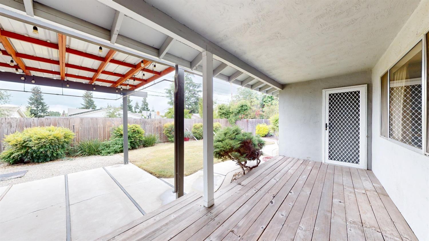 Tamarisk Avenue, Stockton, California image 18