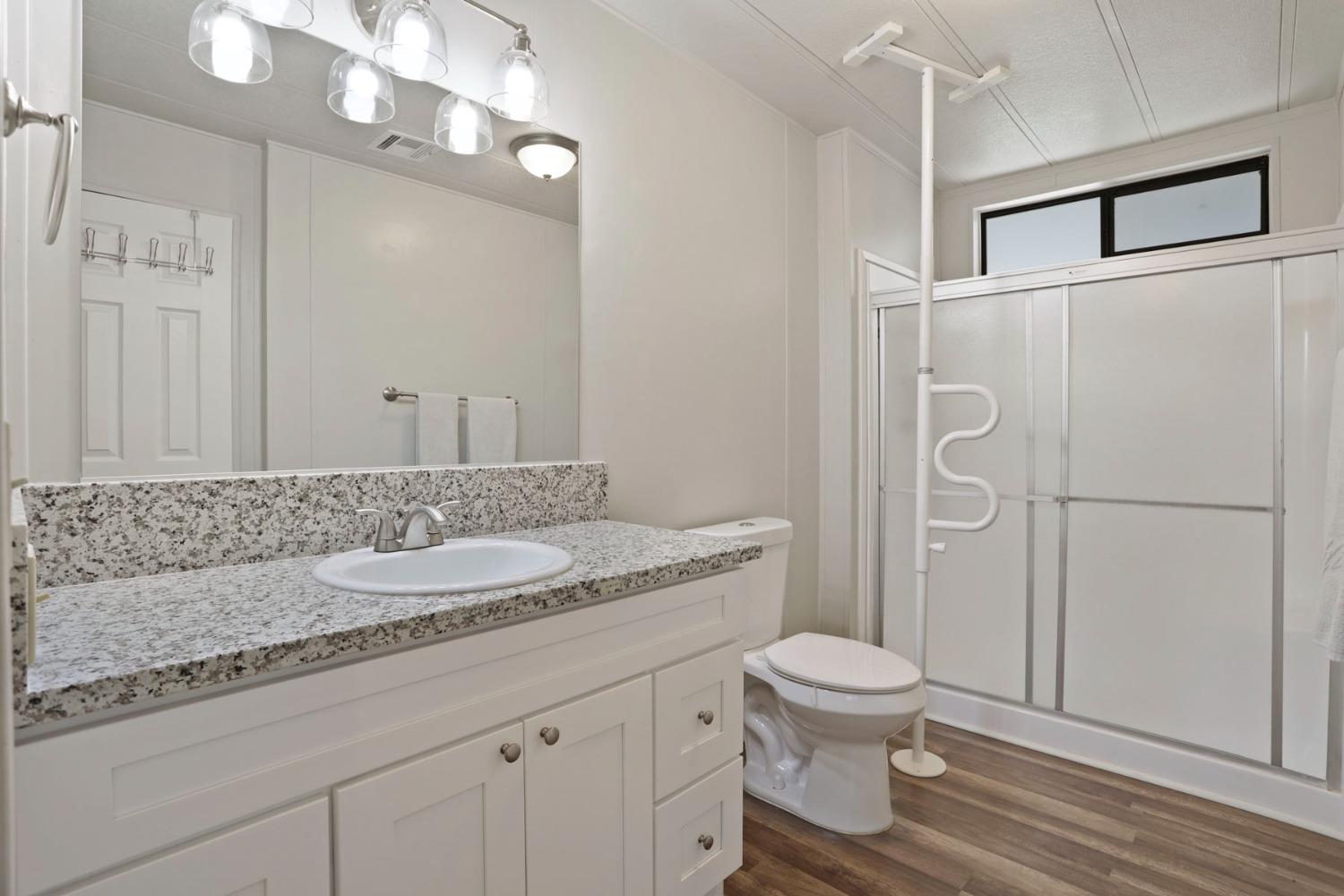 Detail Gallery Image 22 of 32 For 30 Schooner 30, Modesto,  CA 95356 - 2 Beds | 2 Baths
