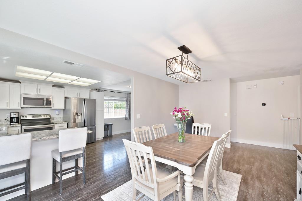 Detail Gallery Image 15 of 41 For 6630 Thunderhead Cir, Orangevale,  CA 95662 - 3 Beds | 2 Baths