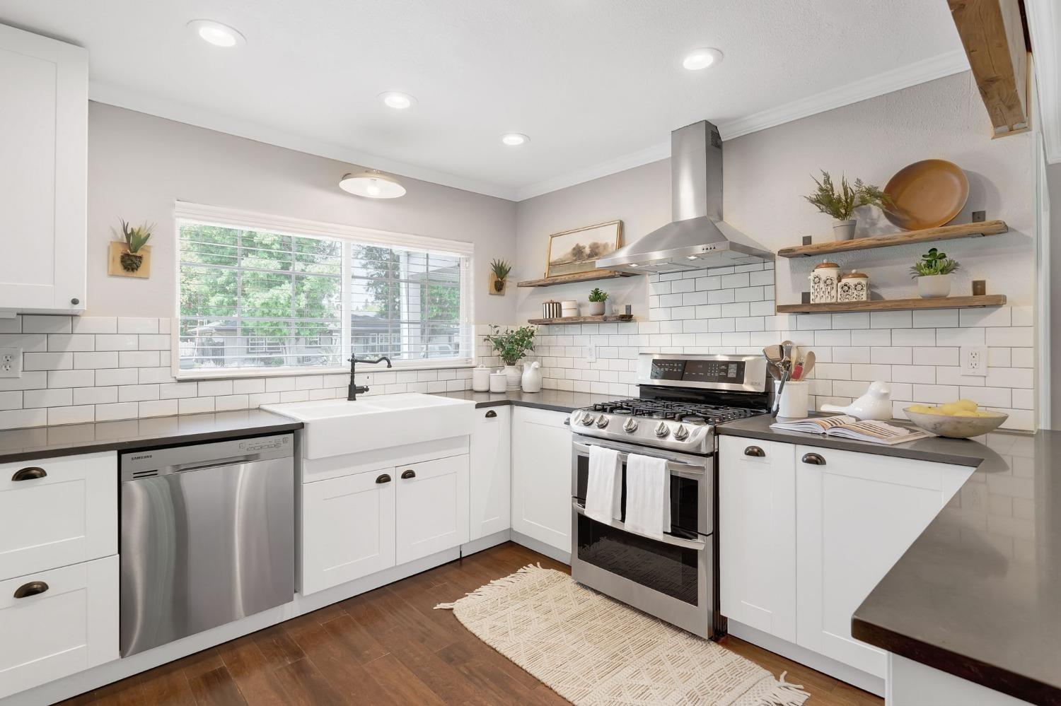 Detail Gallery Image 11 of 30 For 904 Homewood Dr, Woodland,  CA 95695 - 3 Beds | 2 Baths