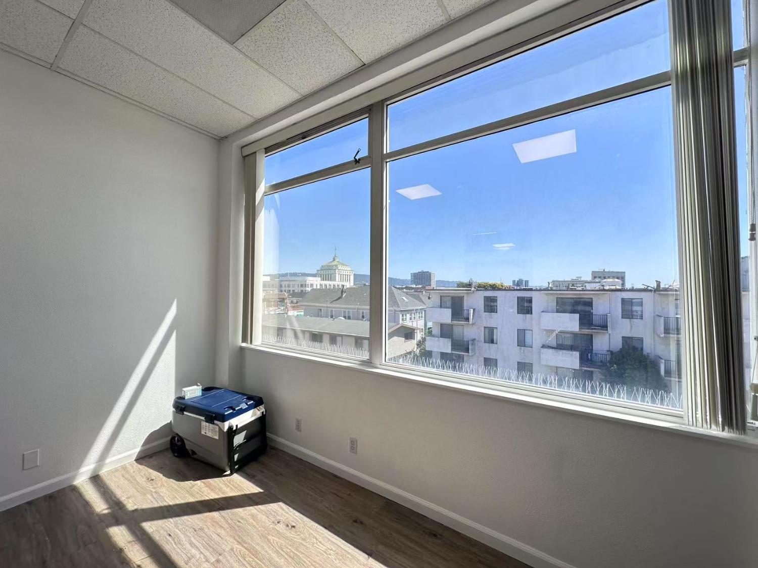 Detail Gallery Image 15 of 18 For 212 9th #304,  Oakland,  CA 94607 - – Beds | – Baths
