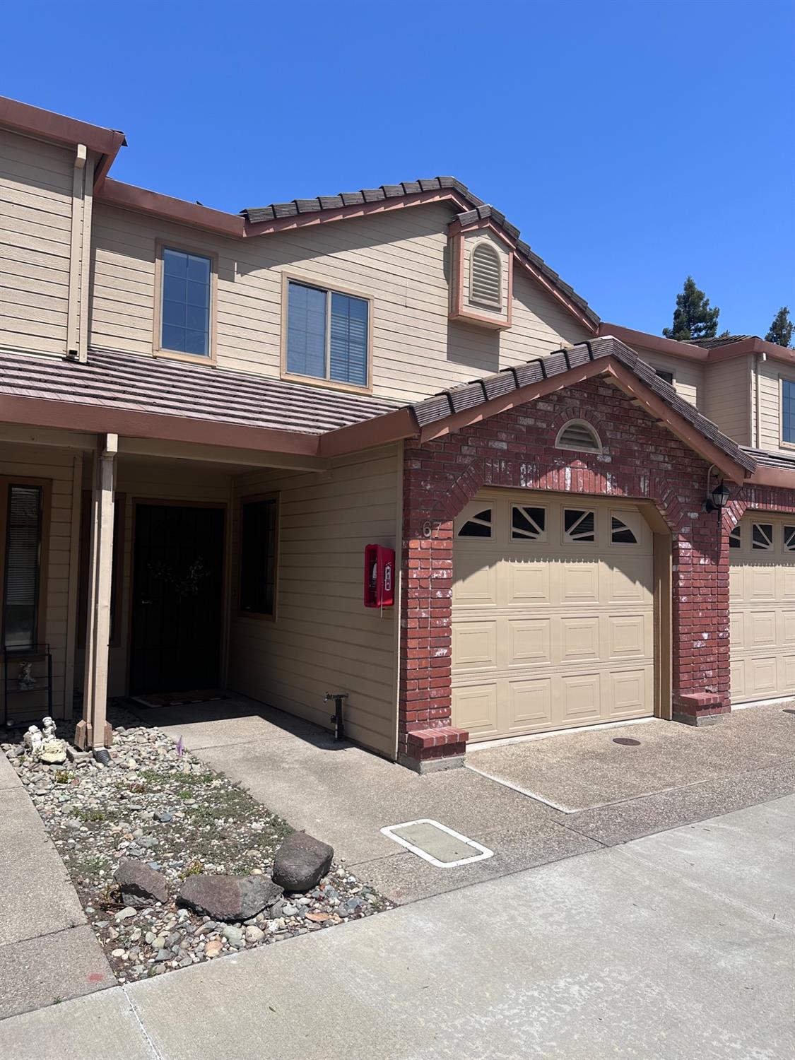 Scarborough Drive #67, Lodi, California image 1