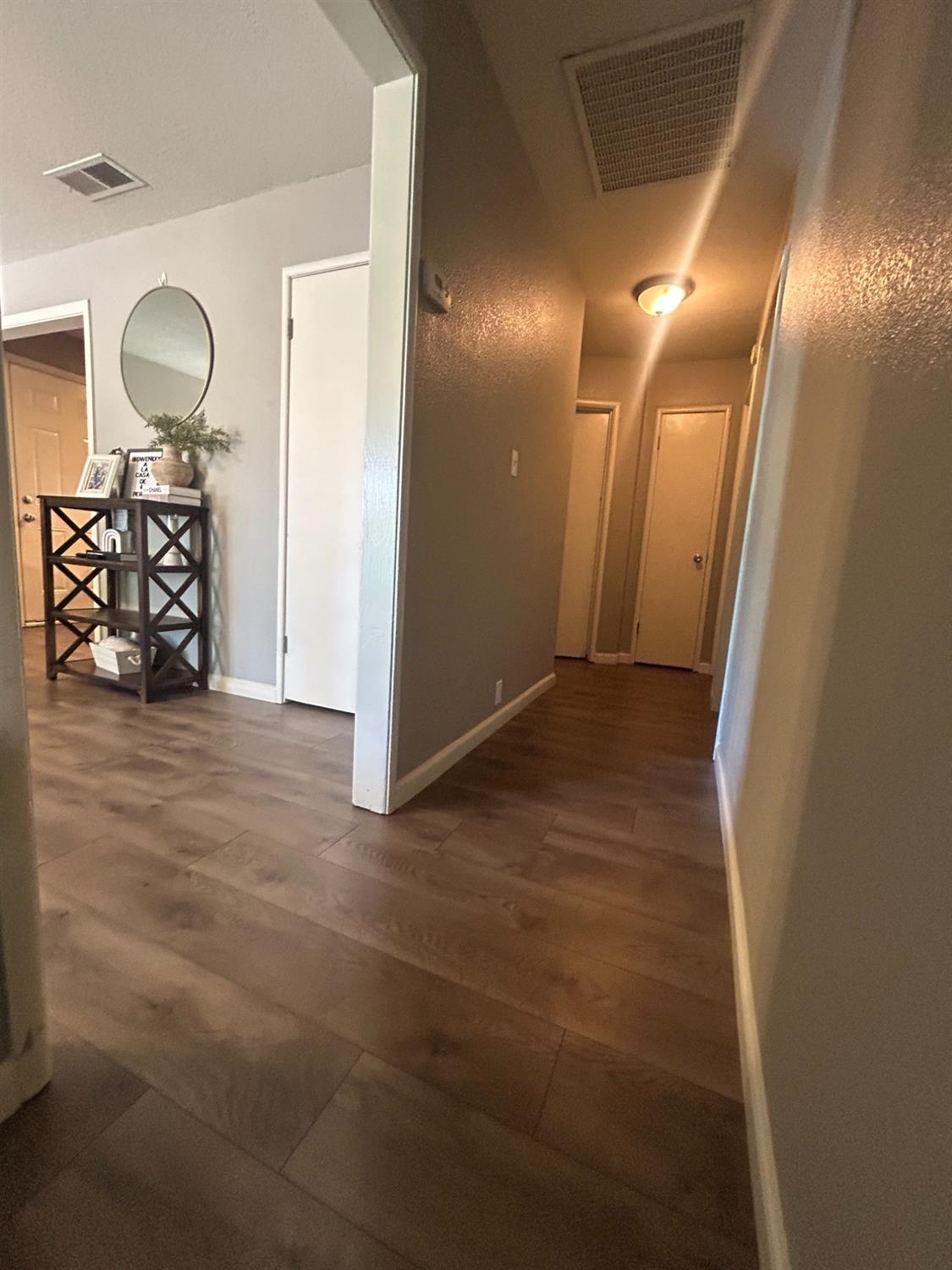Detail Gallery Image 8 of 17 For 2448 E Washington St, Stockton,  CA 95205 - 3 Beds | 2 Baths